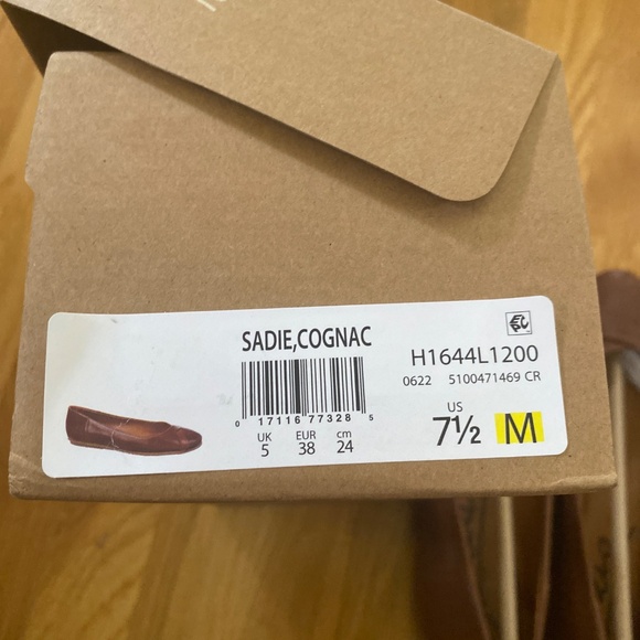 Zodiac women’s leather flats - Picture 7 of 8